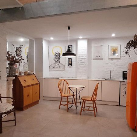 شقة إشبيلية  في Downtown Loft In A 16Th Century Convent المظهر الخارجي الصورة
