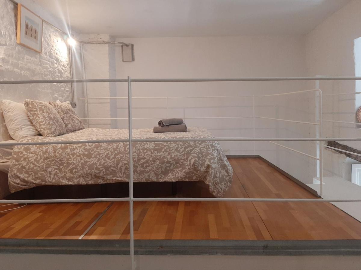 شقة إشبيلية  في Downtown Loft In A 16Th Century Convent المظهر الخارجي الصورة