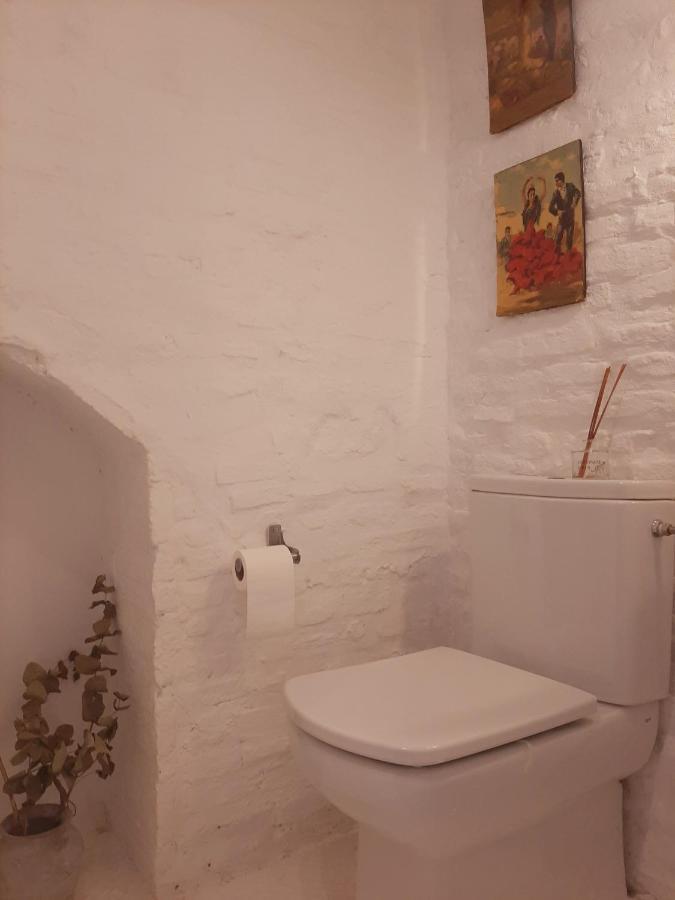 شقة إشبيلية  في Downtown Loft In A 16Th Century Convent المظهر الخارجي الصورة